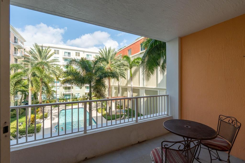 Photo of 804 E Windward Way #316, Lantana, FL 33462 (MLS # R10914778)