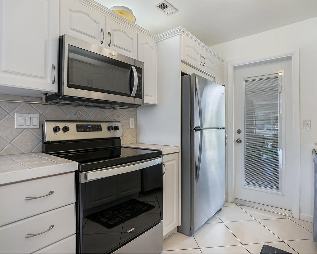Photo of 2600 DIANA Drive #107, Hallandale Beach, FL 33009 (MLS # B26087683)