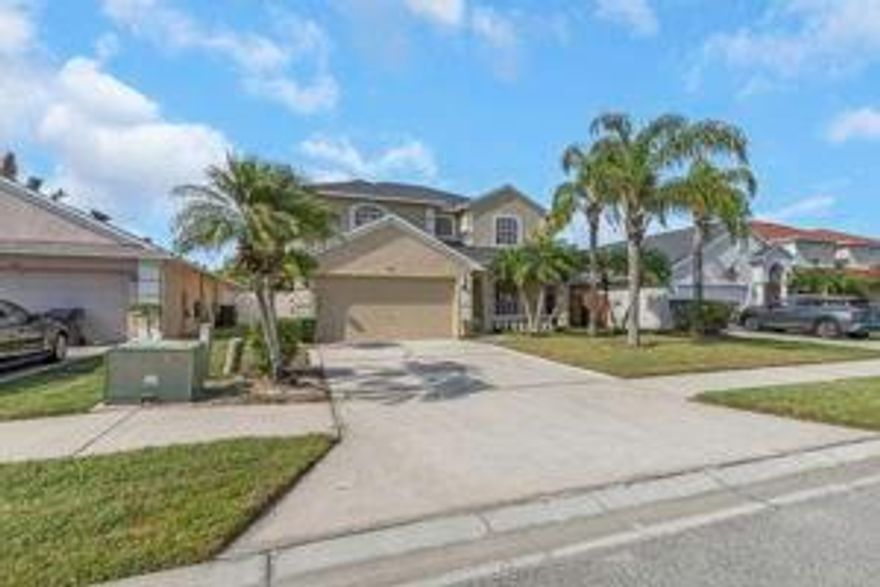 PHENONIMAL TWO STORY THREE BEDROOM TWO HALF BATH & DEN, POOL HOME OVERLOOKING THE POOL AND WIDE SERENE LAKE WITH A LUXURIOUS PRESERVE A HIDDEN TREASURE IN A SECLUDED PRIVATE LOCATION AS YOU WALK THROUGH THESE FRONT DOORS YOU ARE AMAZED BY THE SOARING CEILINGS & PERFECT FLOOR PLAN THAT BRINGS LIGHT THROUT THE ENTIRE HOME ENLIGHTENING THE DAY UPGRADED KITCHEN GANITE COUNTERTOPS WHITE ON WHITE KITCHEN, NEWER APPLIANCES BEAUTIFUL BAY WINDOW ENHANCES THE EAT IN KITCHEN IS AJOINED TO AN OPEN FAMILY ROOM THAT WILL SUPPORT MANY MEMORIES AS YOU WALK UP THE STAIRS THE OPEN LOFT IS AT THE TOP POSSIBLE FOUR BEDROOM OR OFFICE  MASTER BEDROOM IS OVERSIZED AND EXQUISITE FIT FOR A KING AND QUEEN UPGRADED MASTER BATH GRANITE ROMAN TUB SEPARATE SHOWER TWO WALK IN CLOSETS ROOF 2018 AIR2020 NEWER POOL SCREEN