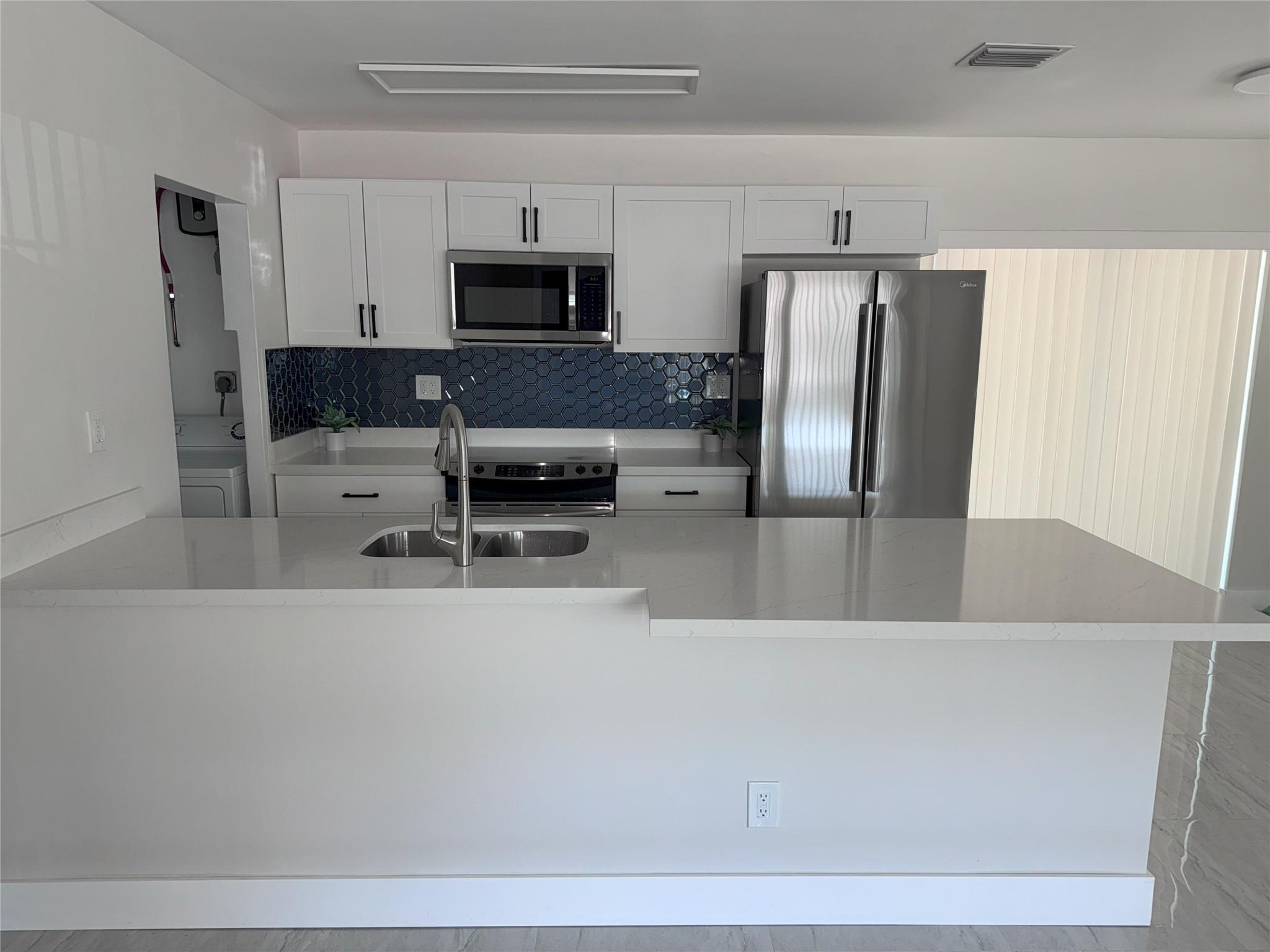 10 SW 5th Ct