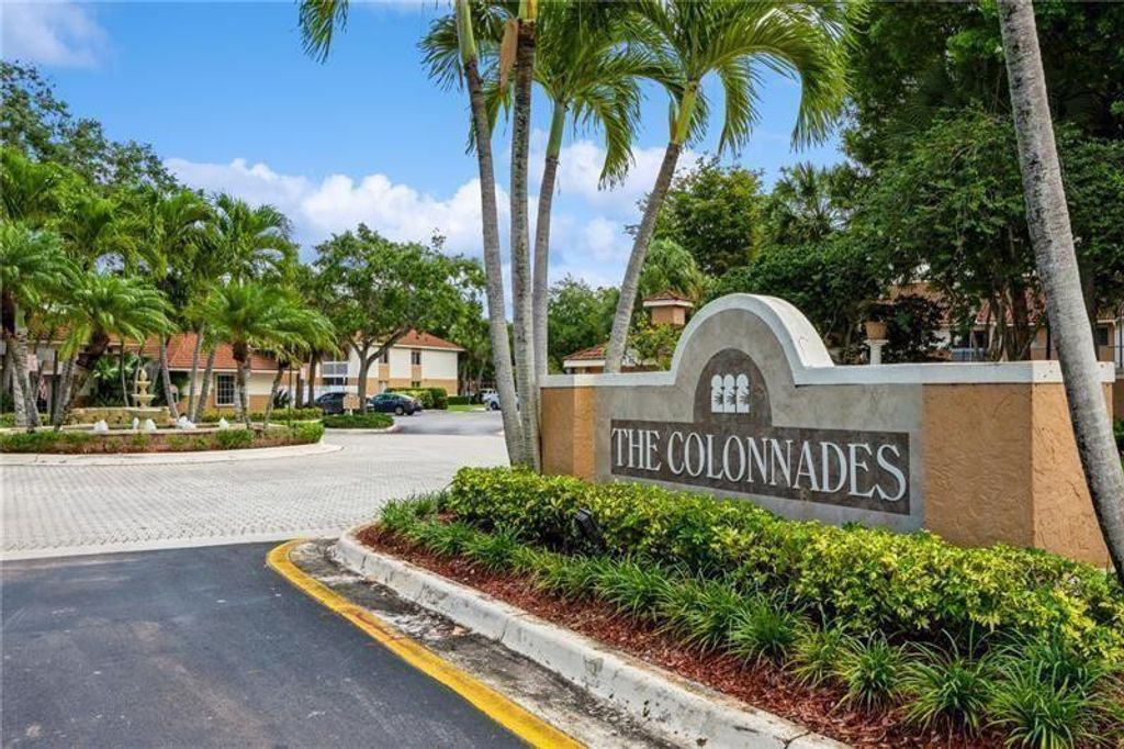 Photo of 708 NW 92nd Avenue #708, Plantation, FL 33324 (MLS # B26025778)