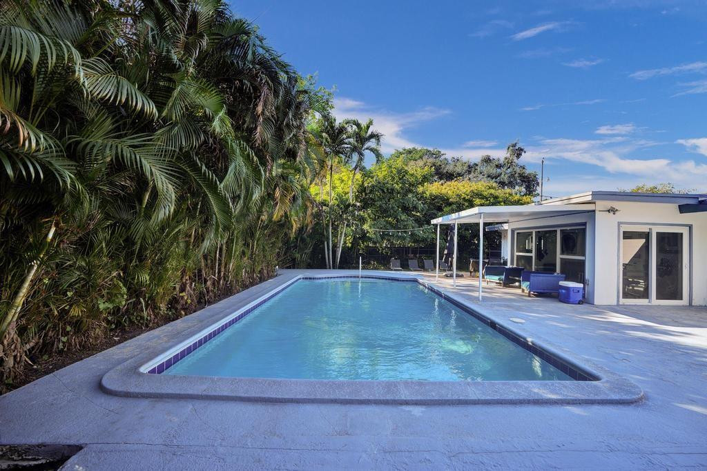 1050 NE 150th Street