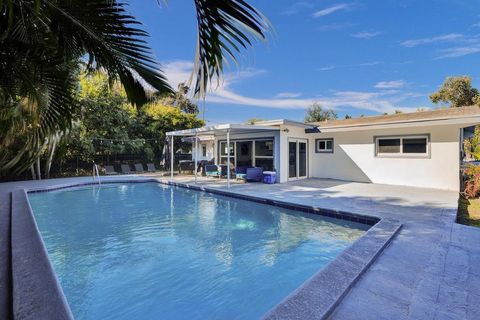 1050 NE 150th Street Miami FL 33161