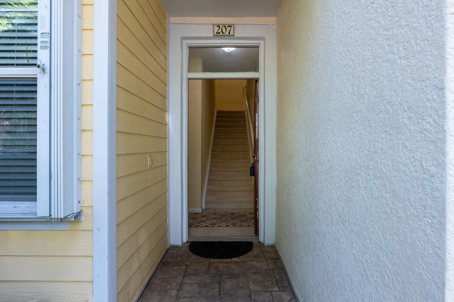 SOMERSET AT ABACOA CONDO - Residential Lease