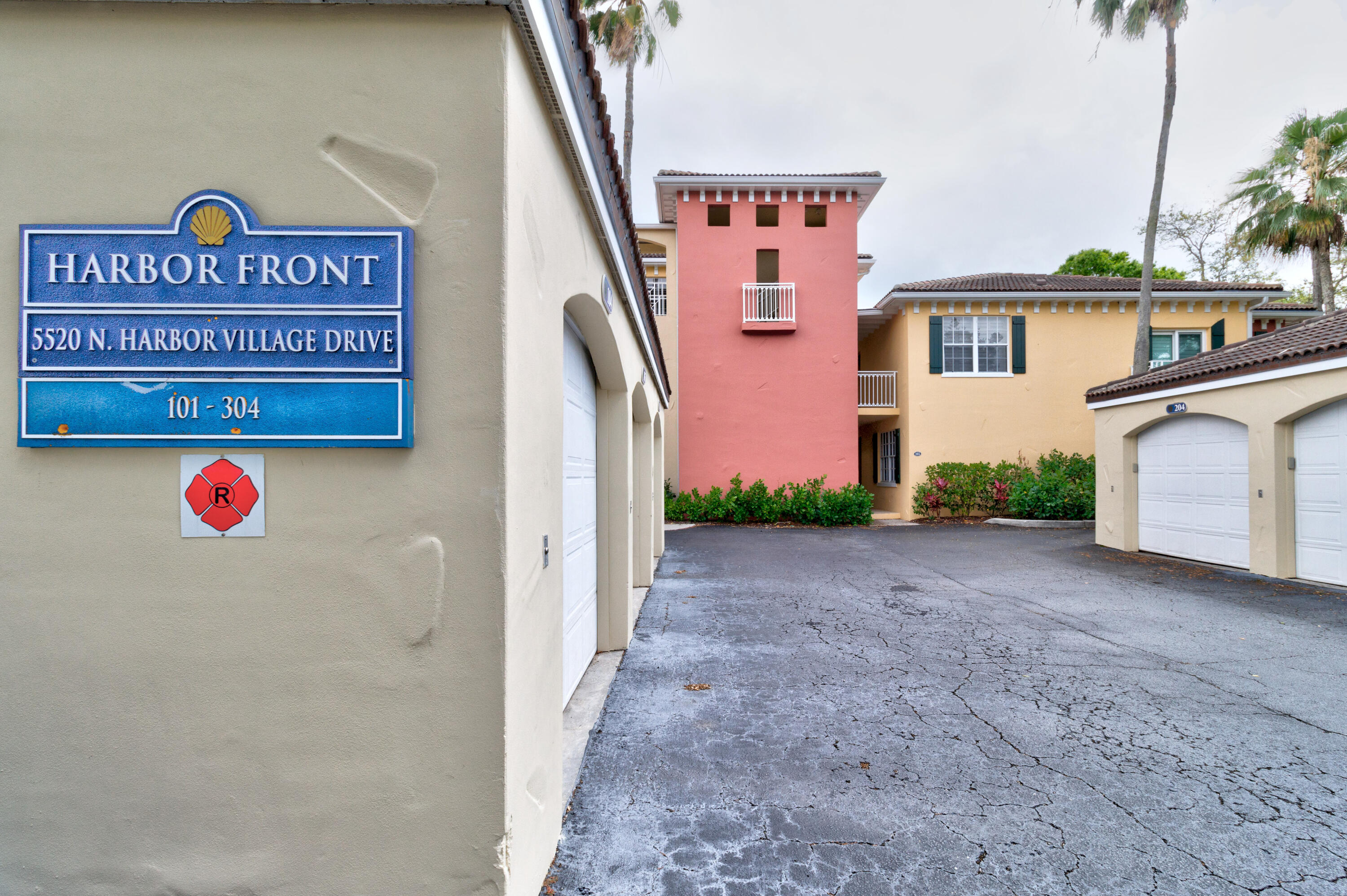 HARBOR VILLAGE PHASE II GRAND HARBOR - Residential