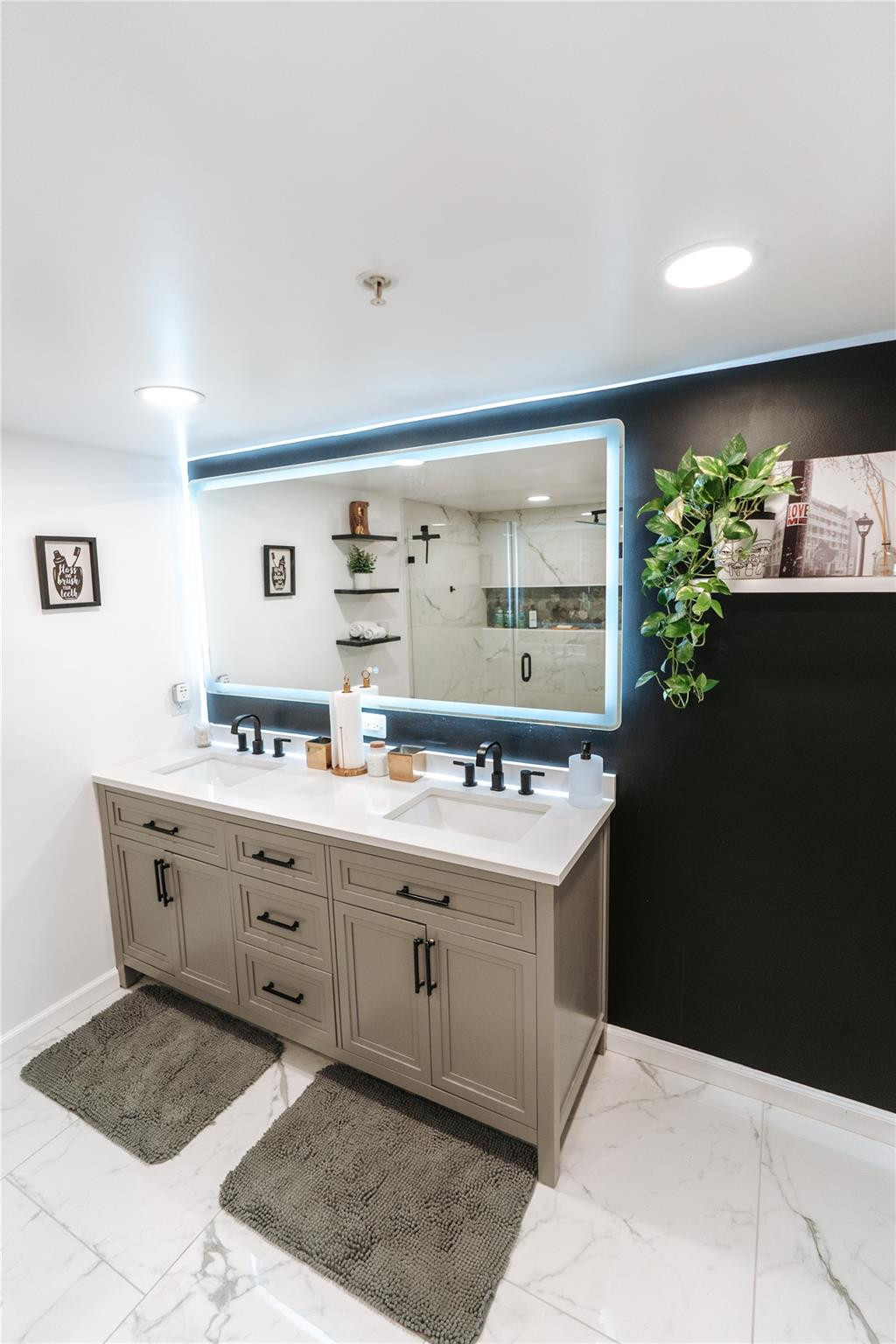 Mariners Cay - Residential