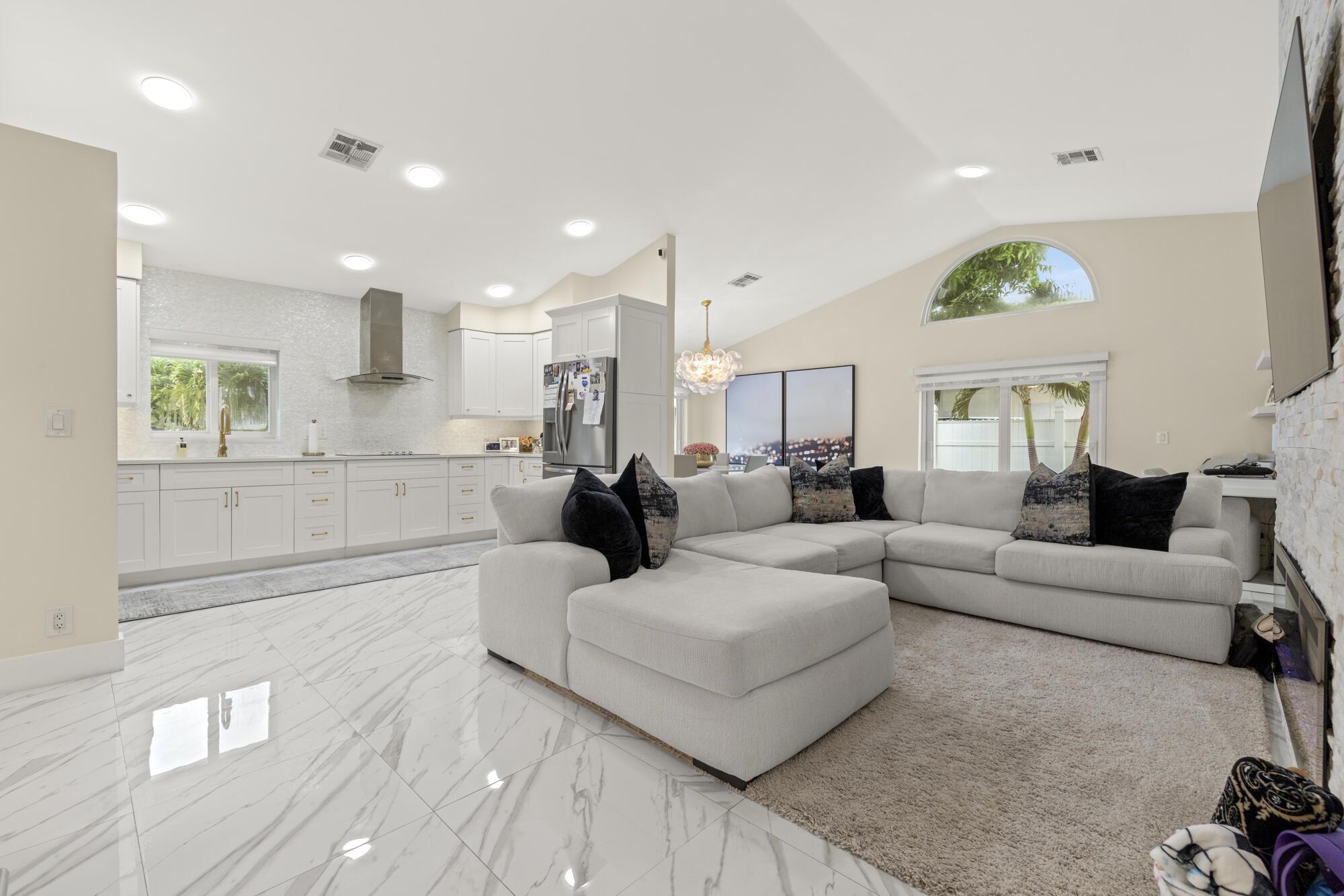 Hidden Valley - Residential Lease