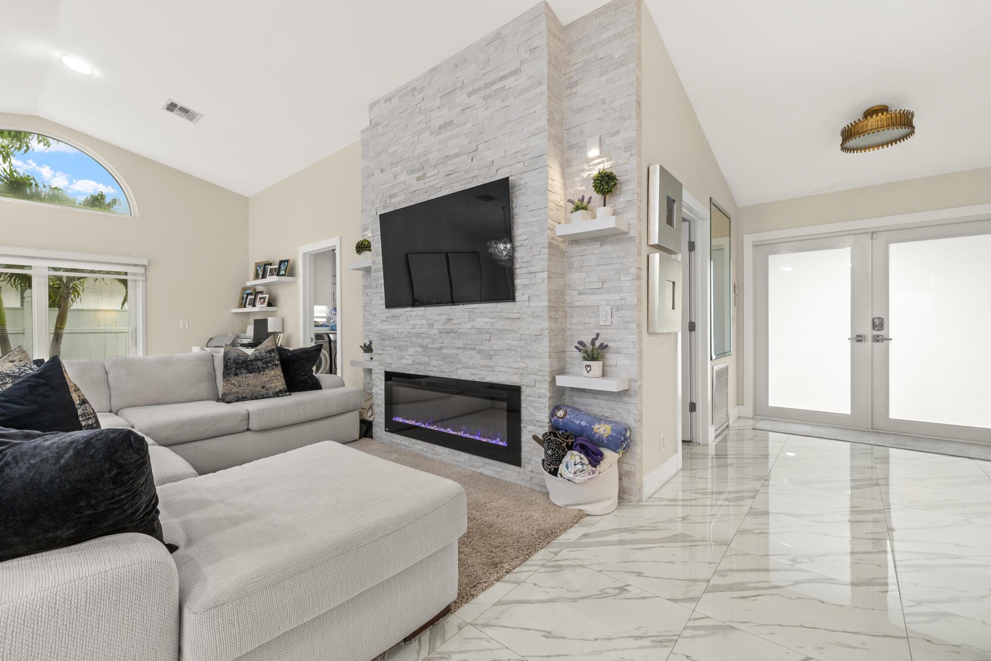 Hidden Valley - Residential Lease