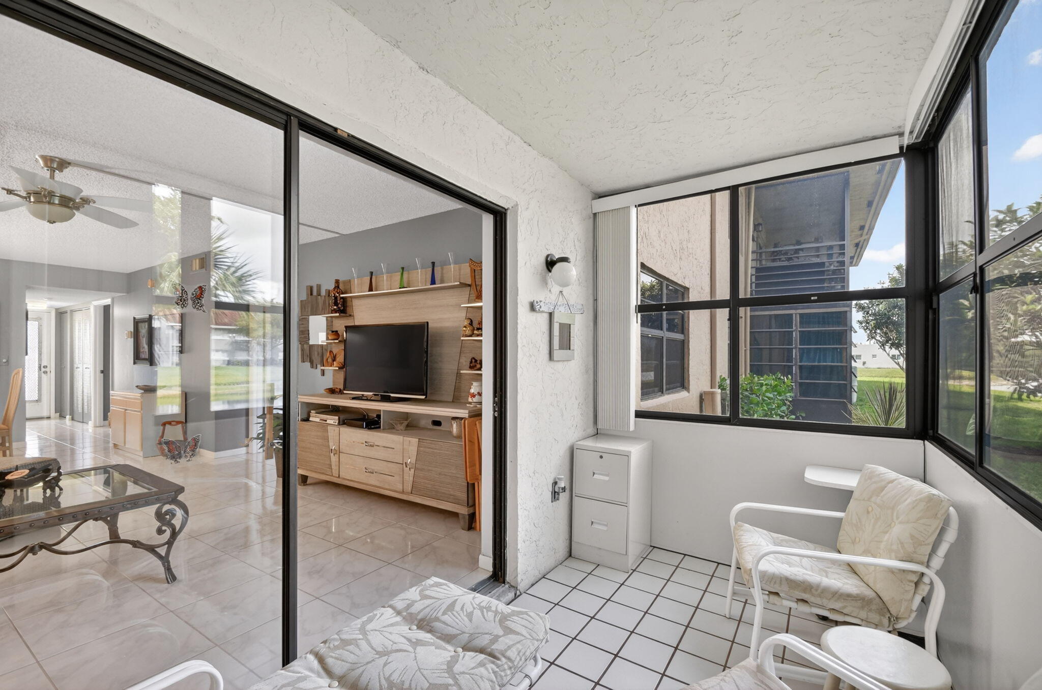 GOLDEN LAKES VILLAGE CONDO R - Residential