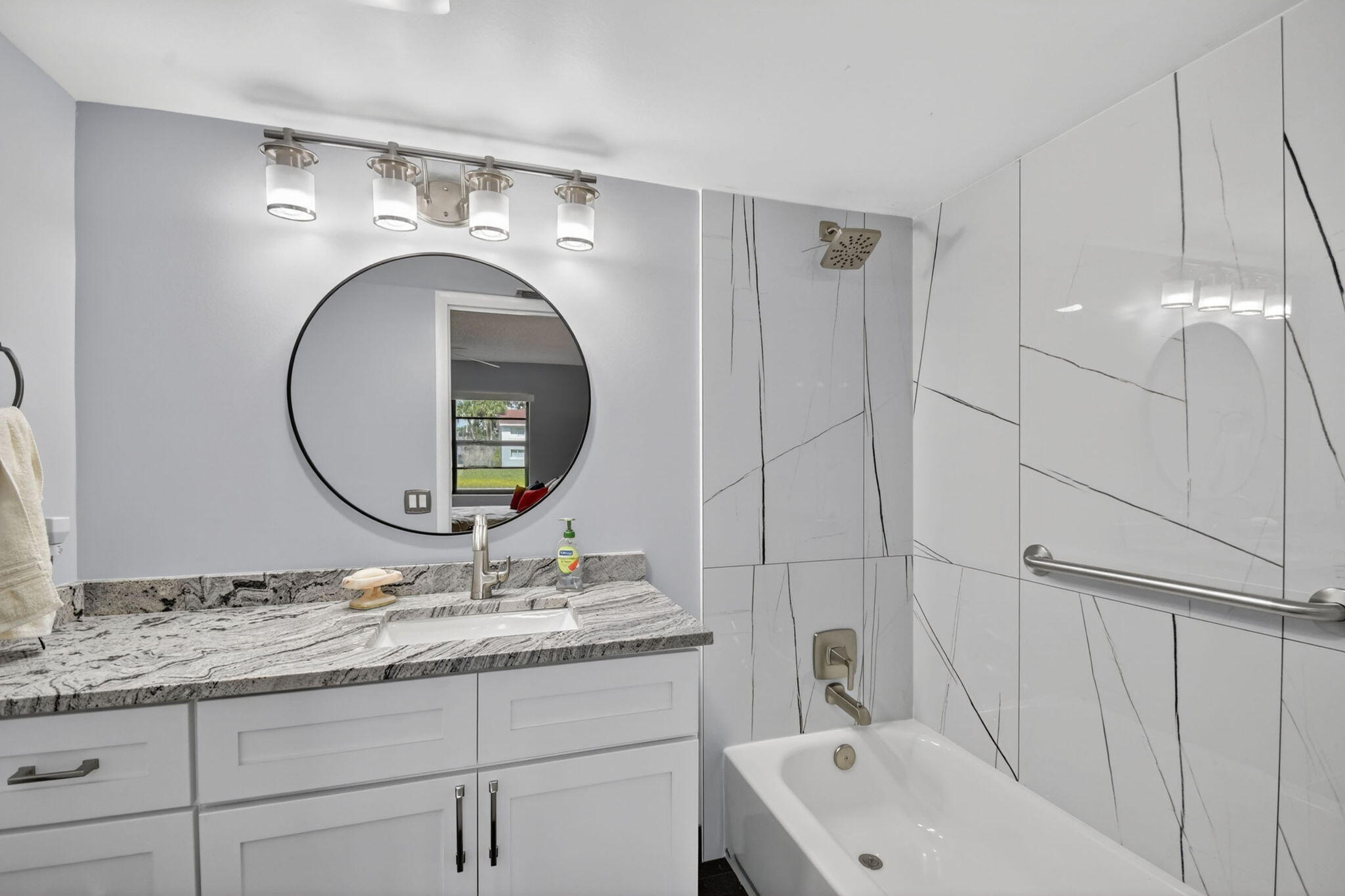 GOLDEN LAKES VILLAGE CONDO R - Residential