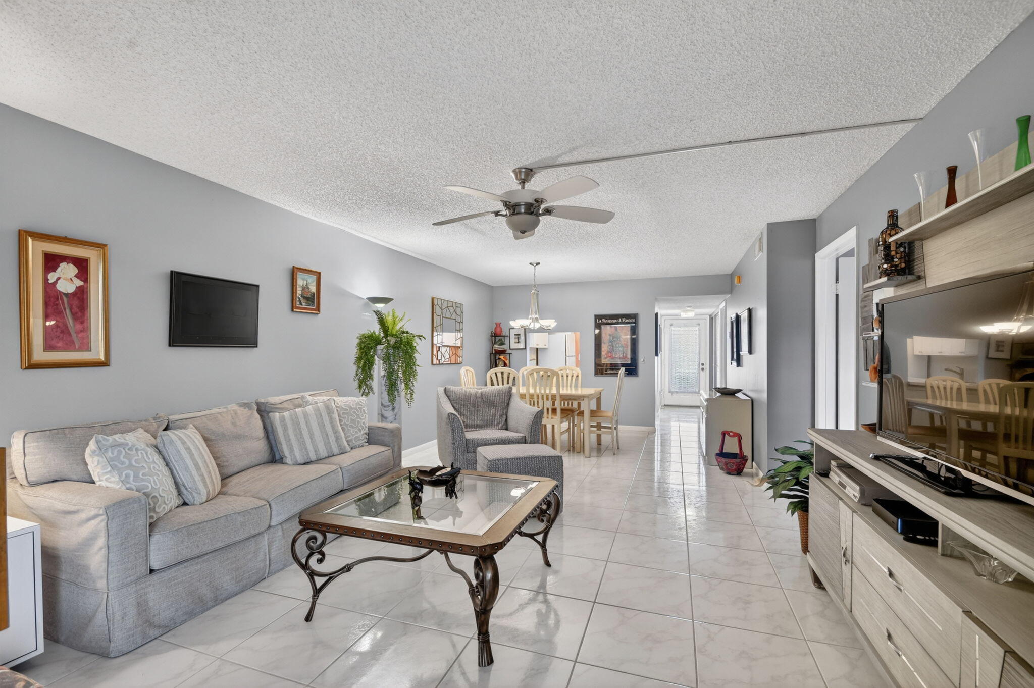GOLDEN LAKES VILLAGE CONDO R - Residential