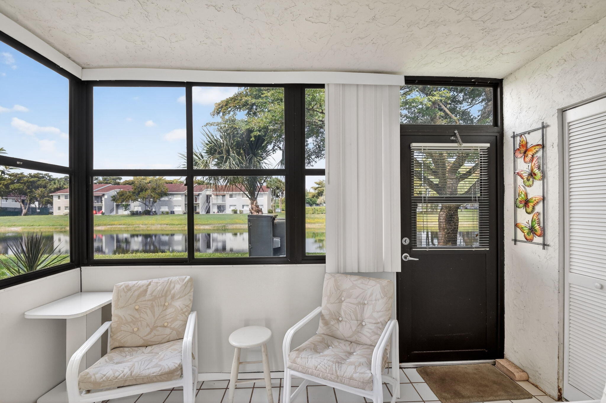GOLDEN LAKES VILLAGE CONDO R - Residential