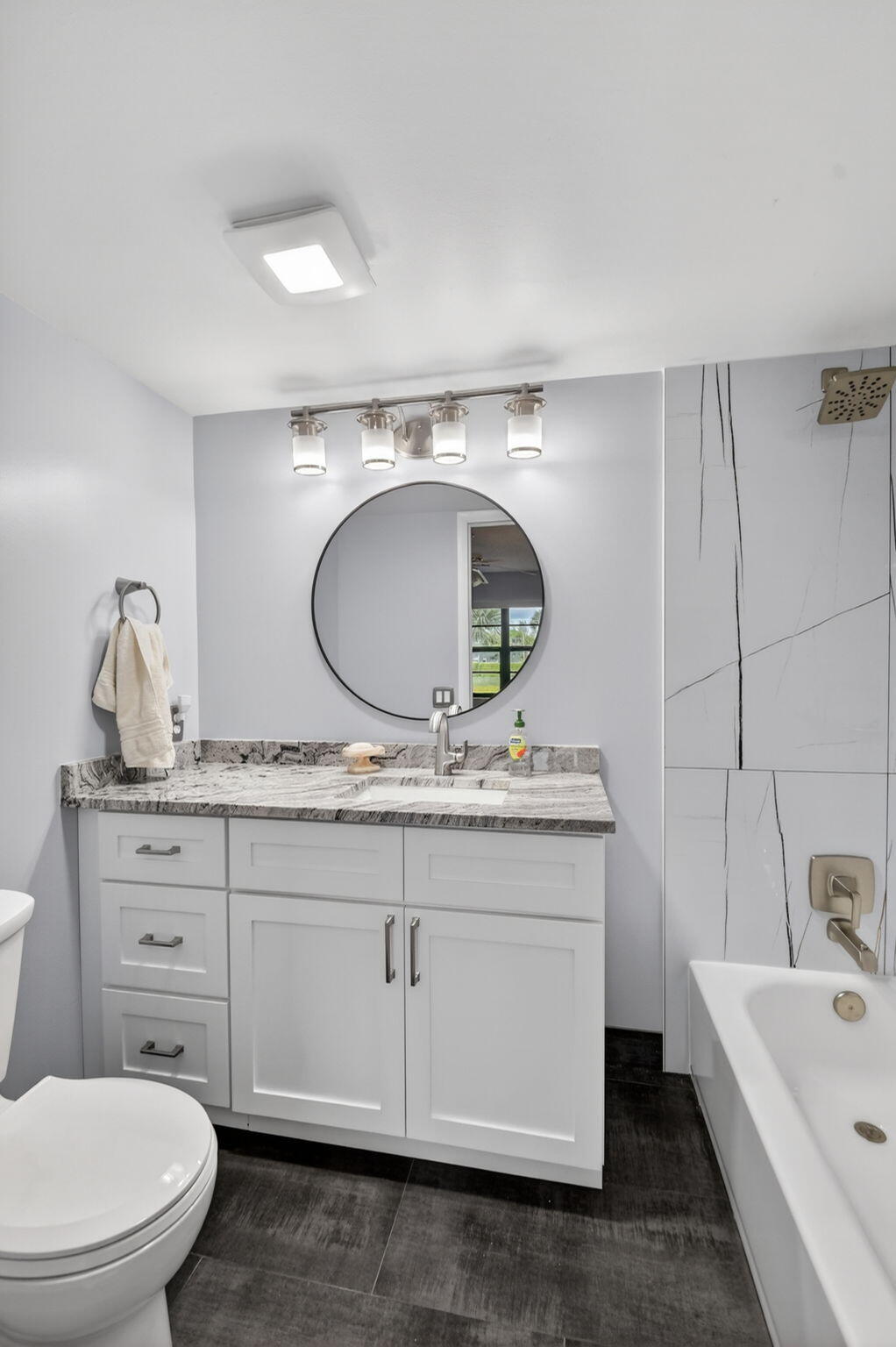 GOLDEN LAKES VILLAGE CONDO R - Residential
