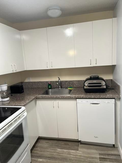 Tiny photo for 5070 SANCTUARY Way #E, West Palm Beach, FL 33417 (MLS # B26054629)