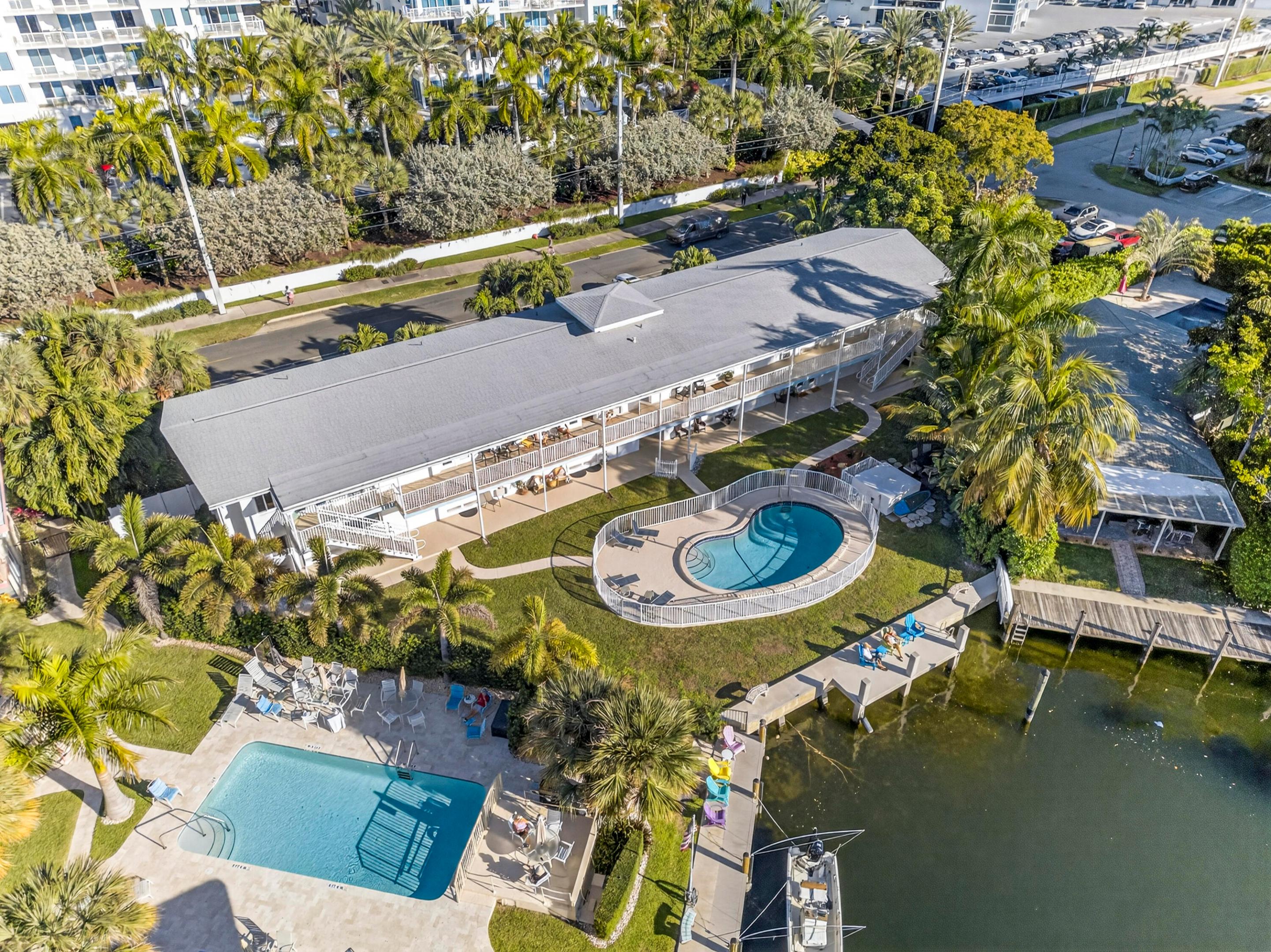 LAUDERDALE BEACH SURF APTS CO-OP - Residential