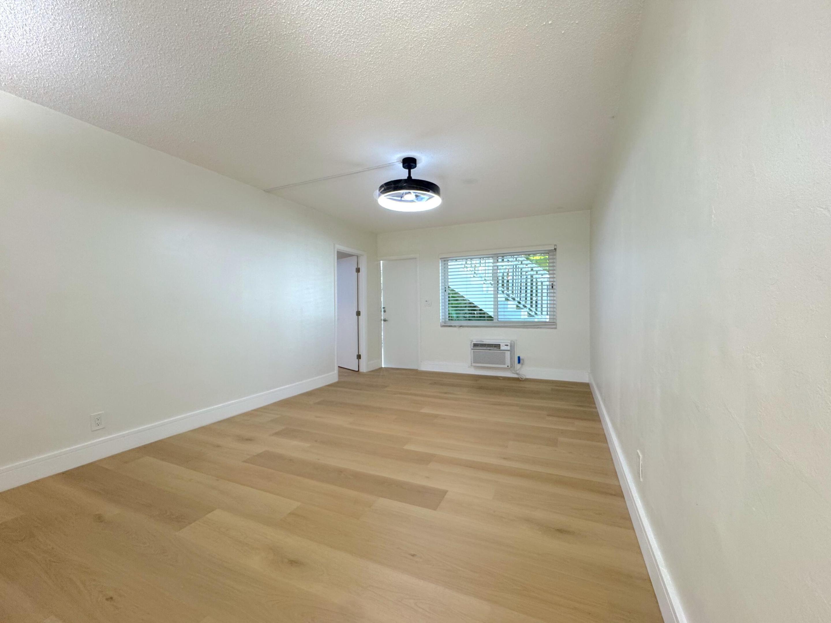 LAUDERDALE BEACH SURF APTS CO-OP - Residential