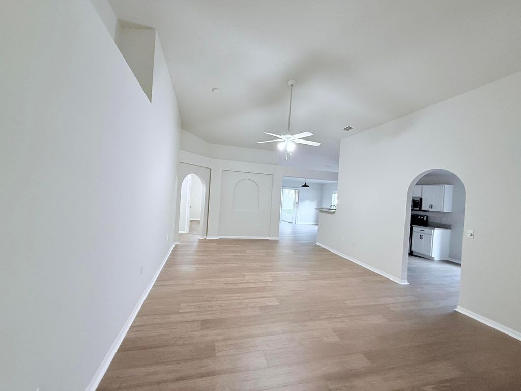 Photo of 1264 25th Terrace SW, Vero Beach, FL 32968 (MLS # R11160317)