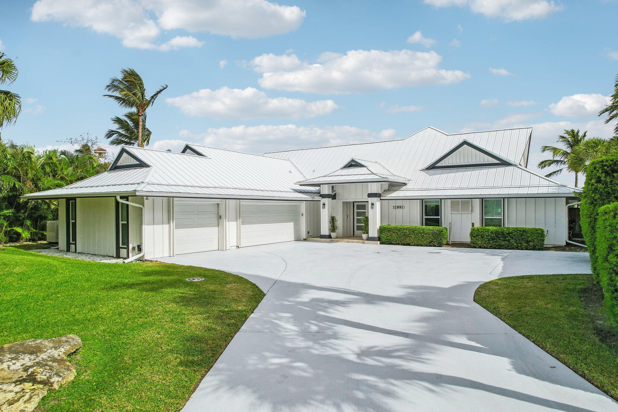 ROLLING HILLS - Residential