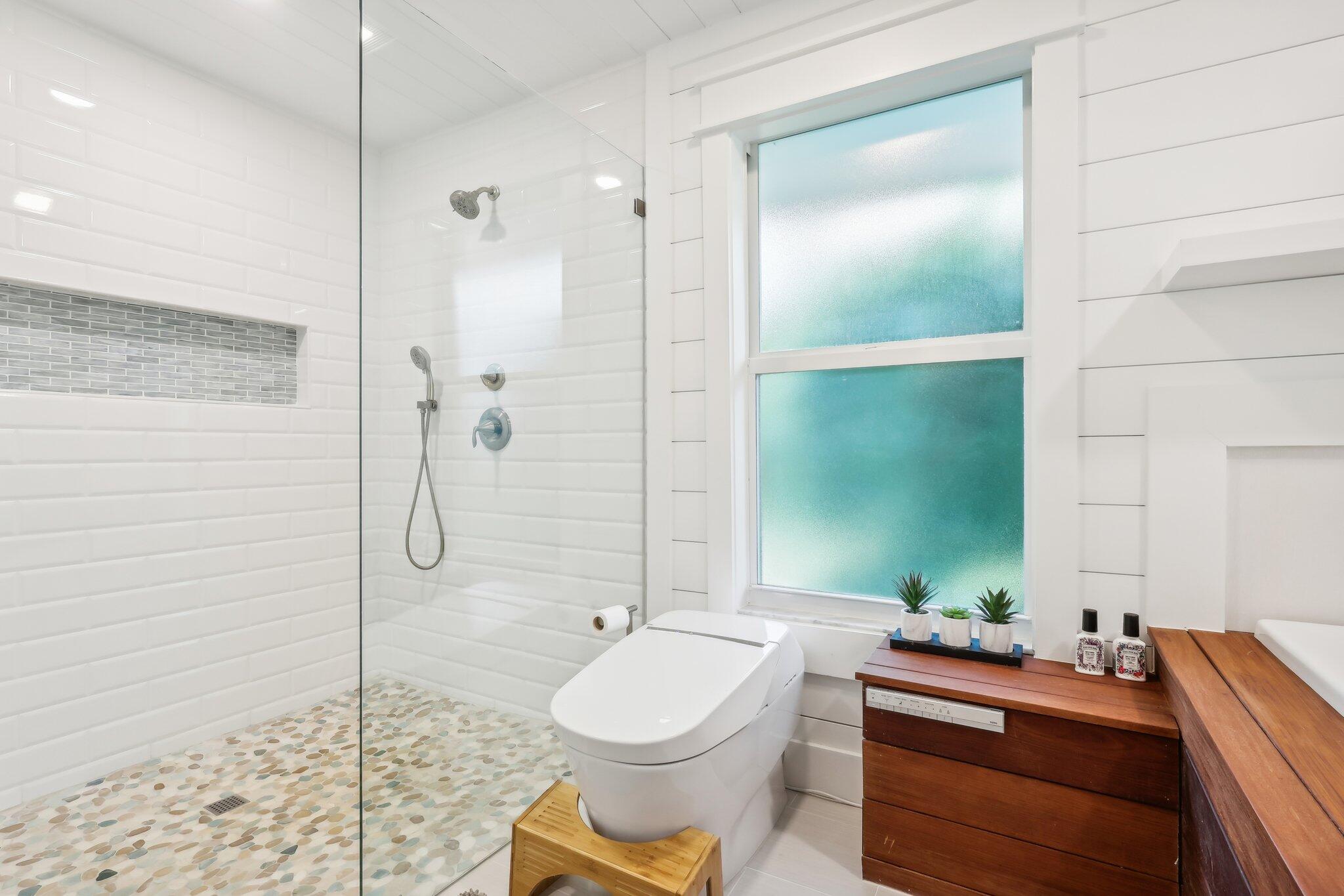 ROLLING HILLS - Residential