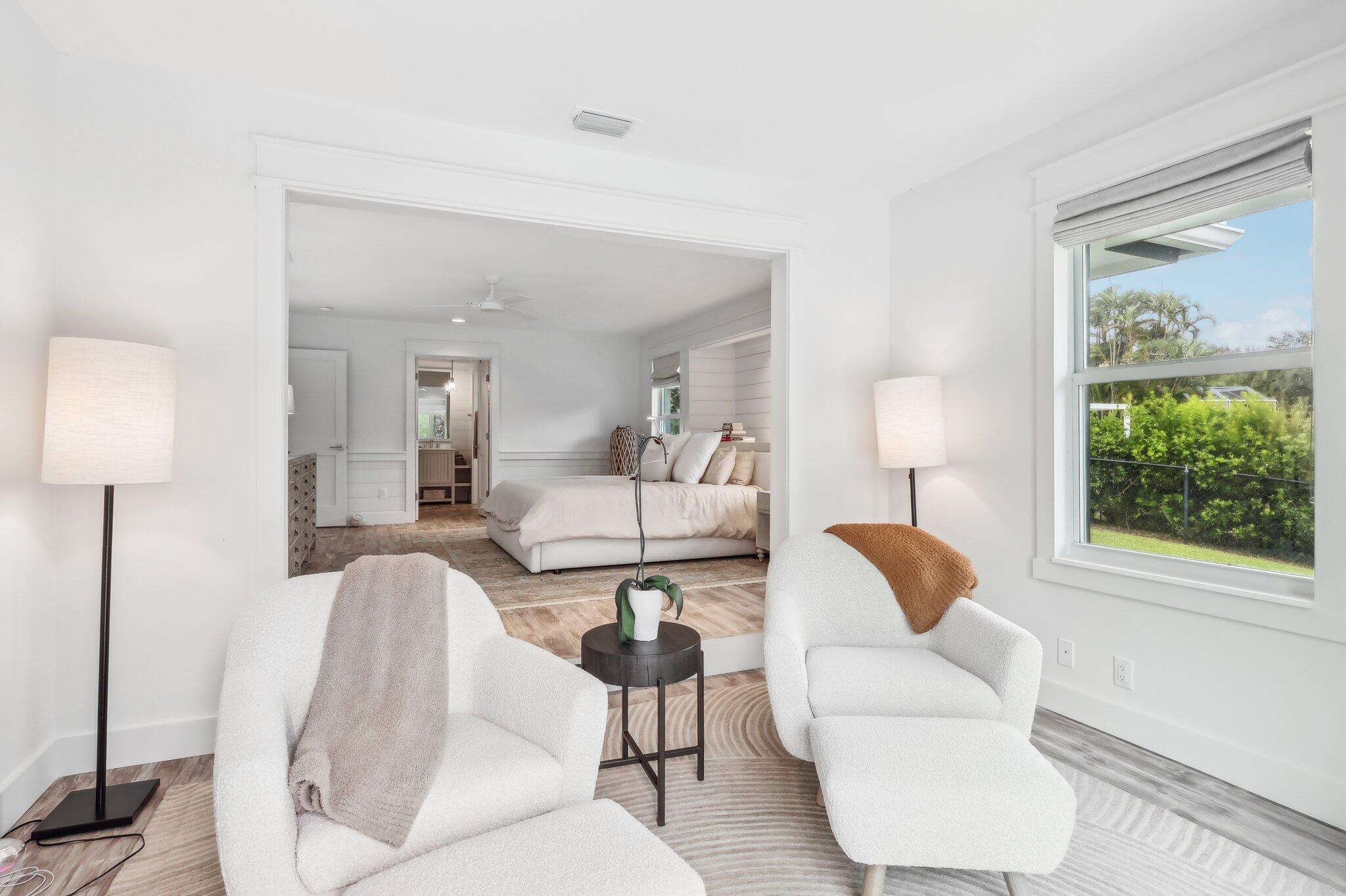 ROLLING HILLS - Residential