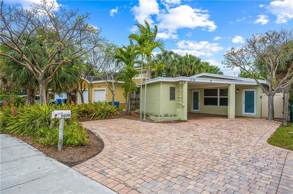 Photo of 1436 NE 38th St, Oakland Park, FL 33334 (MLS # F10280759)