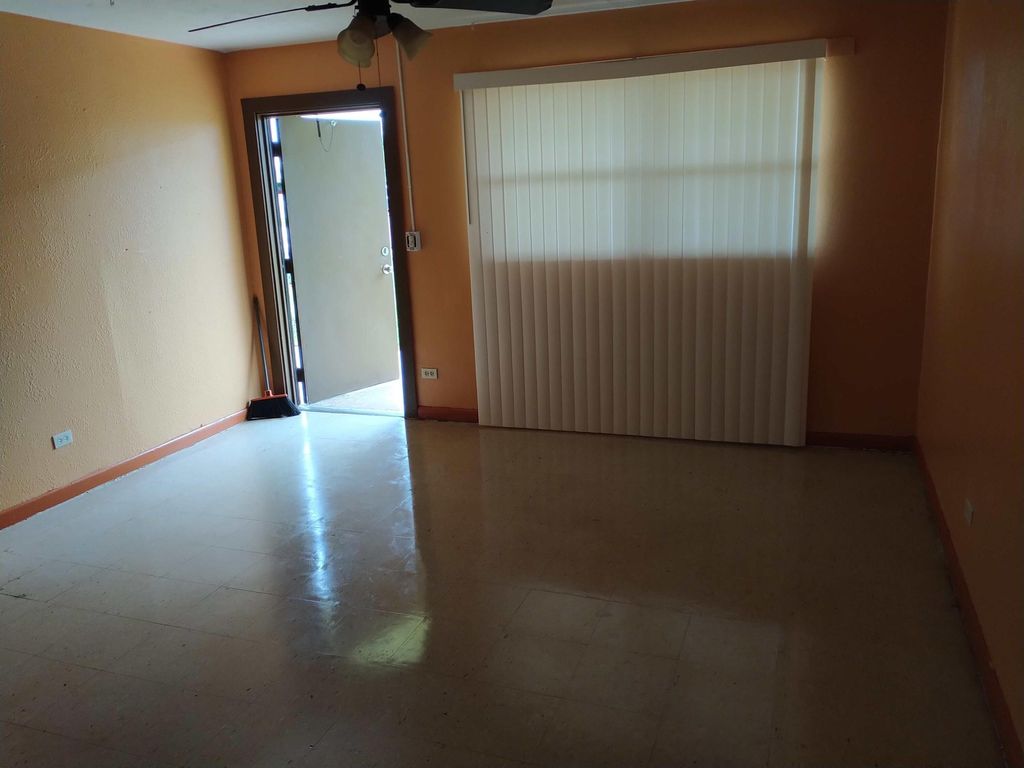 Photo of 429 N Cocoanut Road #5, Pahokee, FL 33476 (MLS # R10950155)