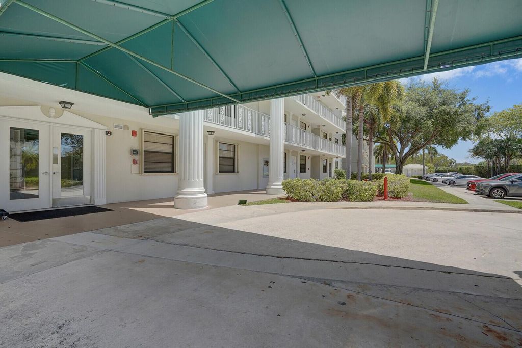 Photo of 6037 Balboa Circle #202, Boca Raton, FL 33433 (MLS # R11094209)