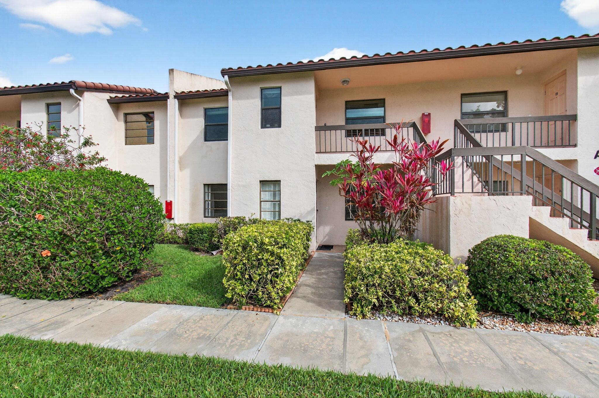 VISTAS OF BOCA LAGO CONDO - Residential