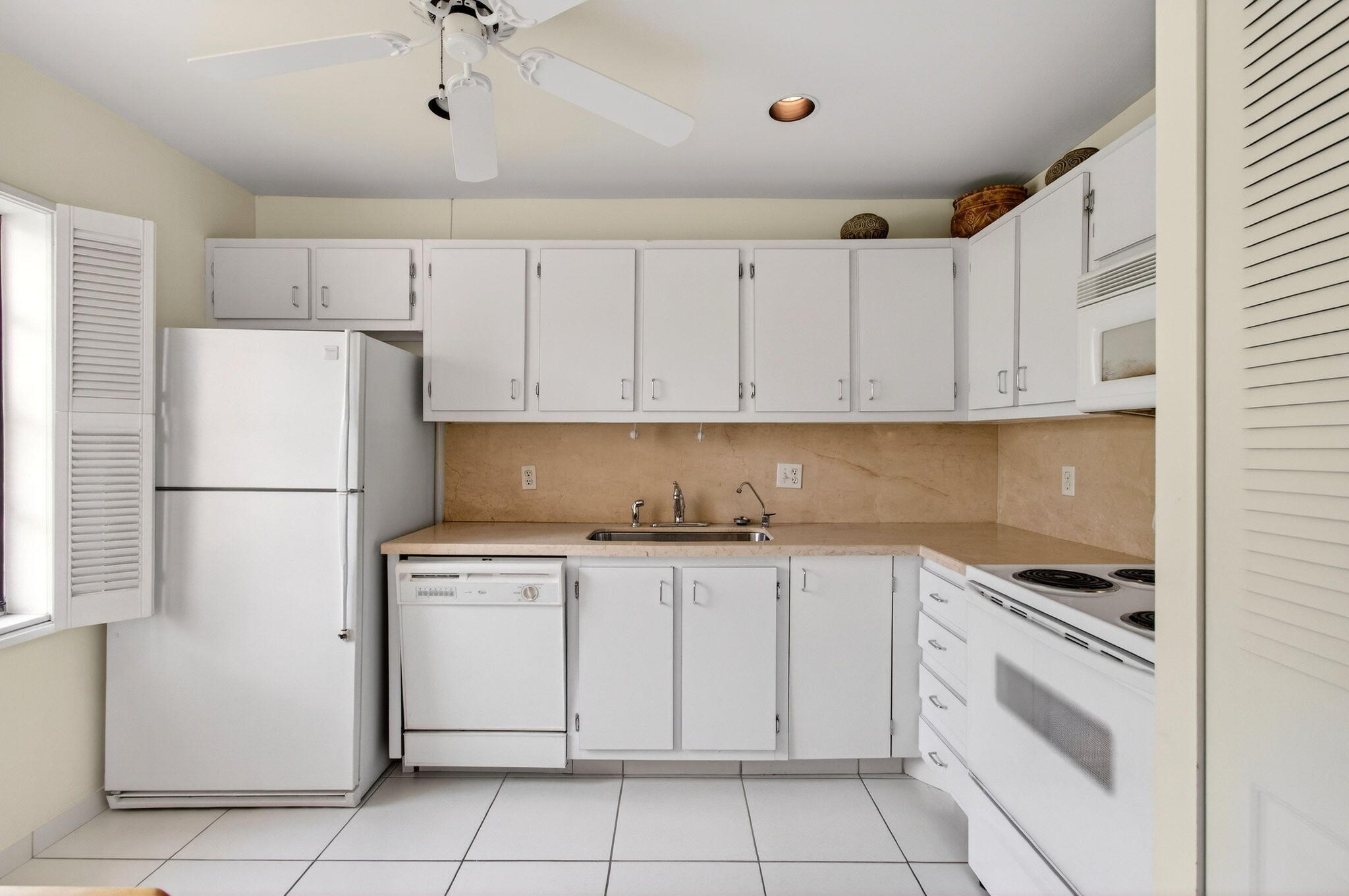 VISTAS OF BOCA LAGO CONDO - Residential