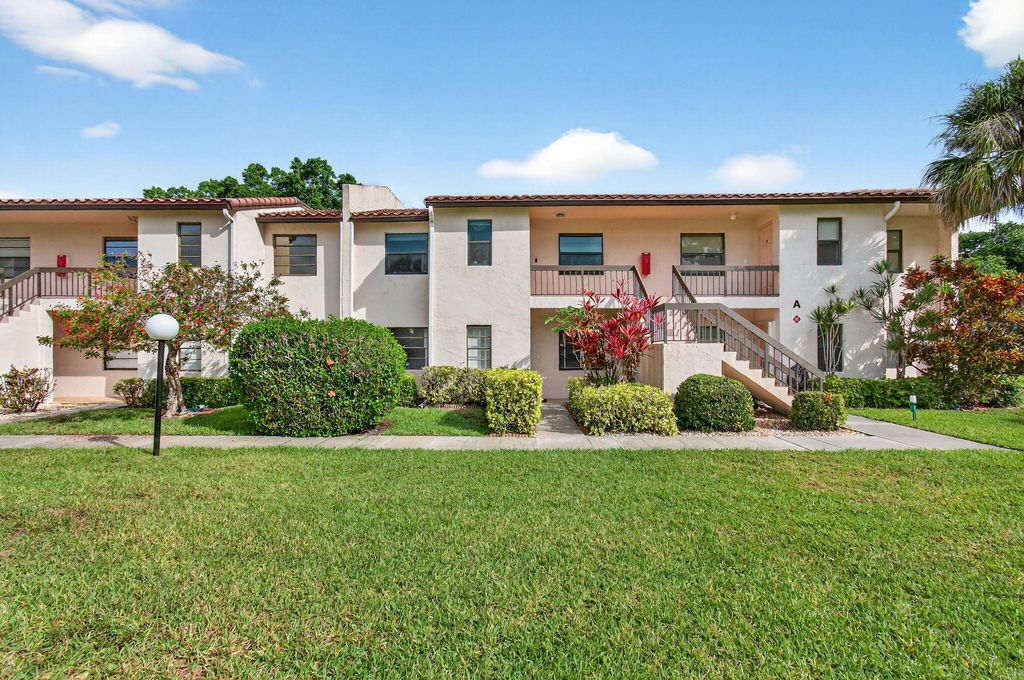 Photo of 21452 Juego Circle, Boca Raton, FL 33433 (MLS # B26010649)
