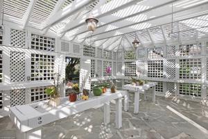 S/D OF 10-44-43, GOV LTS - Residential