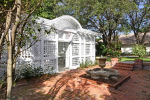 S/D OF 10-44-43, GOV LTS - Residential