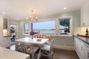 S/D OF 10-44-43, GOV LTS - Residential