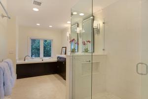 S/D OF 10-44-43, GOV LTS - Residential