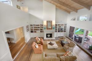 S/D OF 10-44-43, GOV LTS - Residential