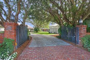 S/D OF 10-44-43, GOV LTS - Residential