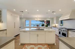 S/D OF 10-44-43, GOV LTS - Residential