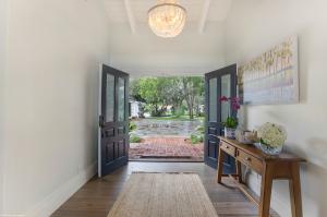 S/D OF 10-44-43, GOV LTS - Residential