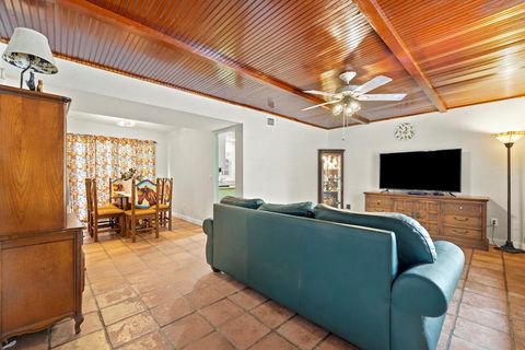 Single Family Residence in West Palm Beach FL 4389 121st Terrace Ter 2.jpg