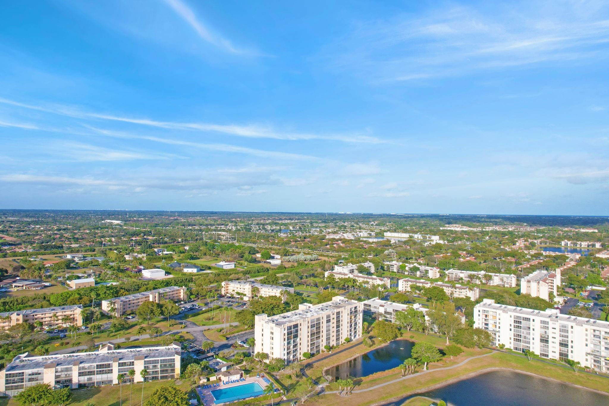 HUNTINGTON LAKES - Residential