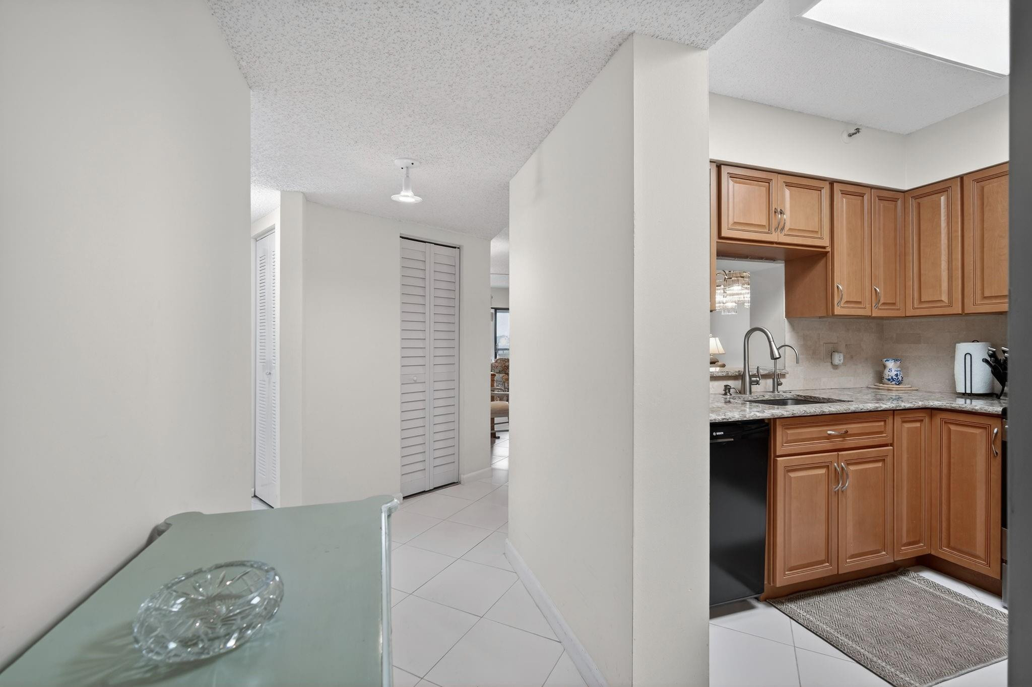 HUNTINGTON LAKES - Residential