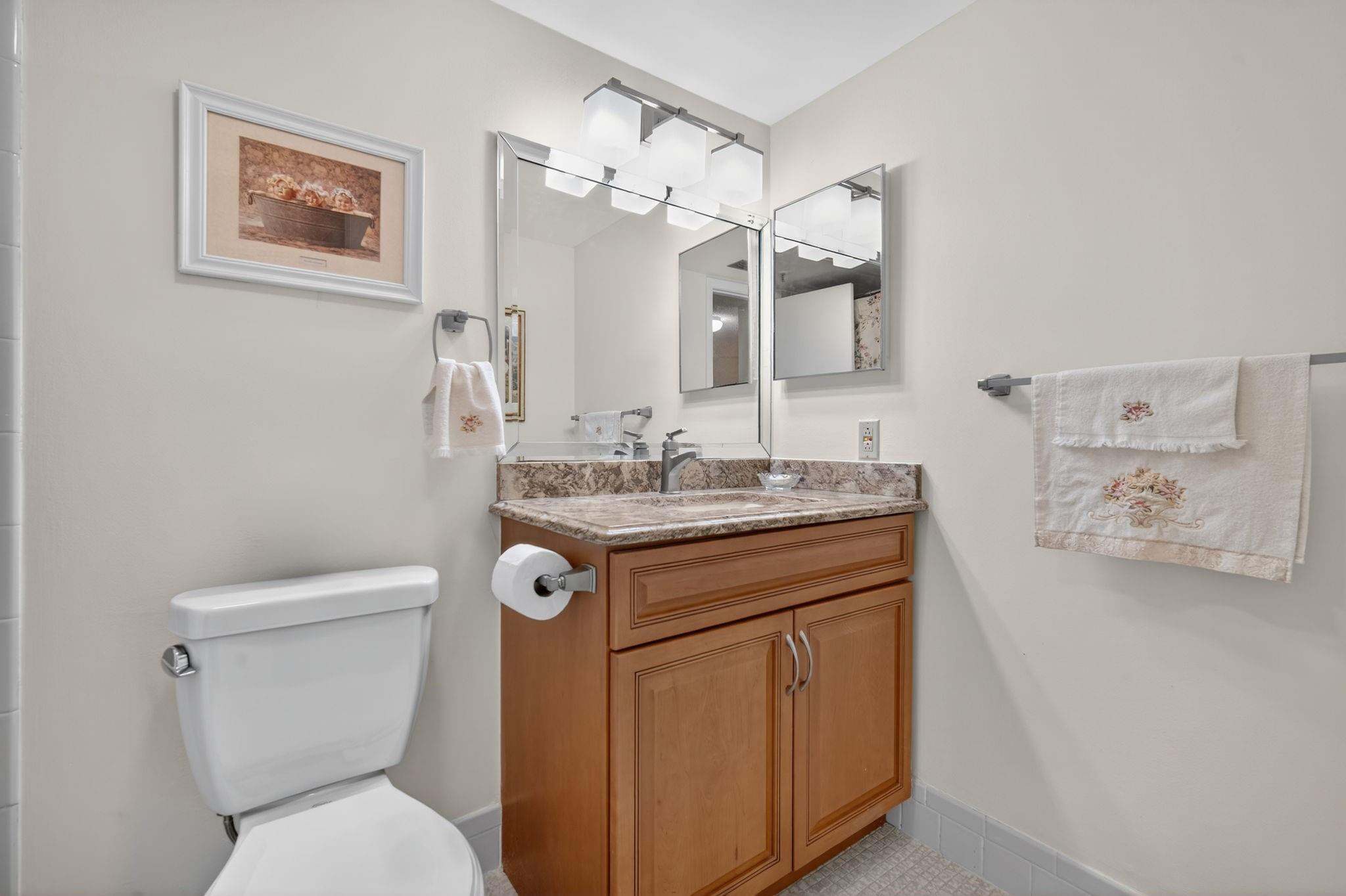 HUNTINGTON LAKES - Residential