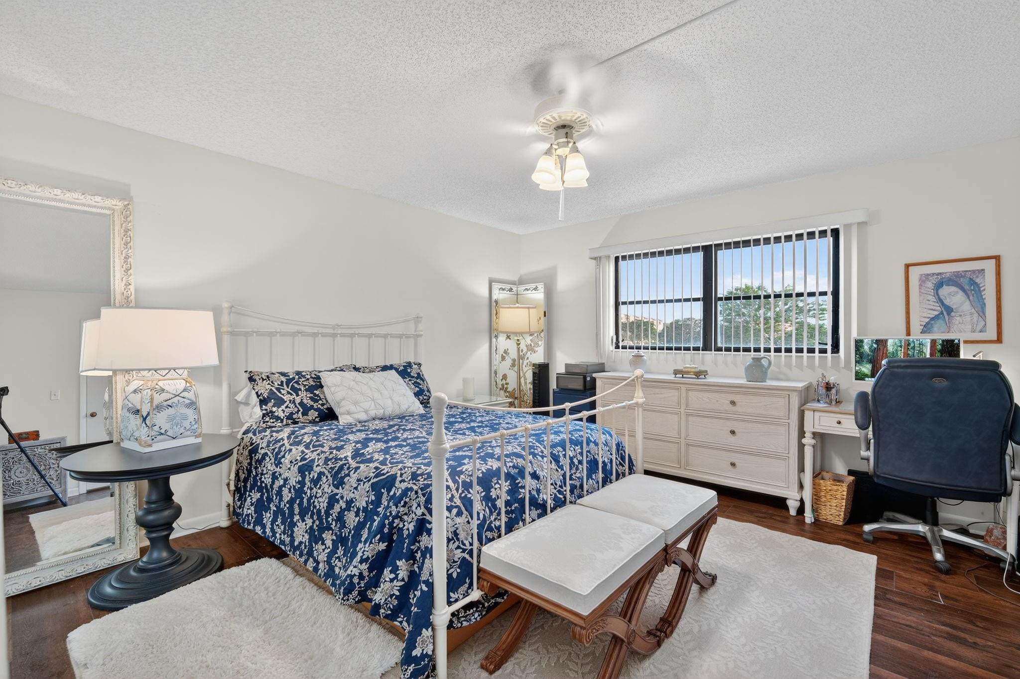 HUNTINGTON LAKES - Residential