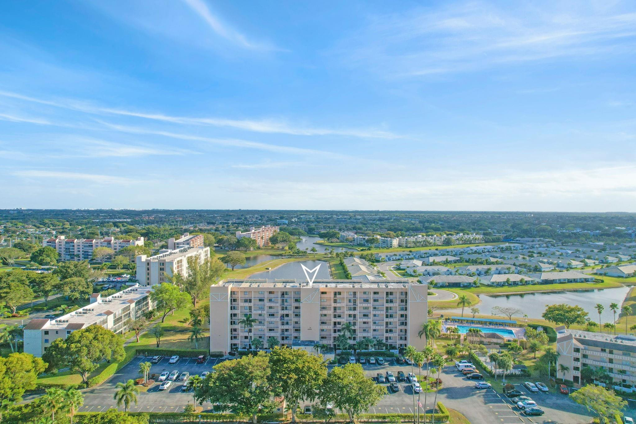 HUNTINGTON LAKES - Residential