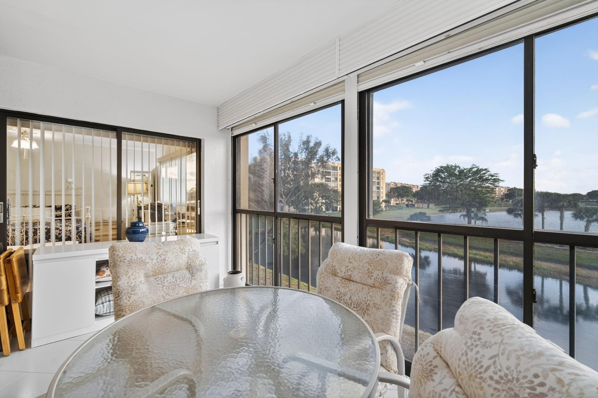 HUNTINGTON LAKES - Residential