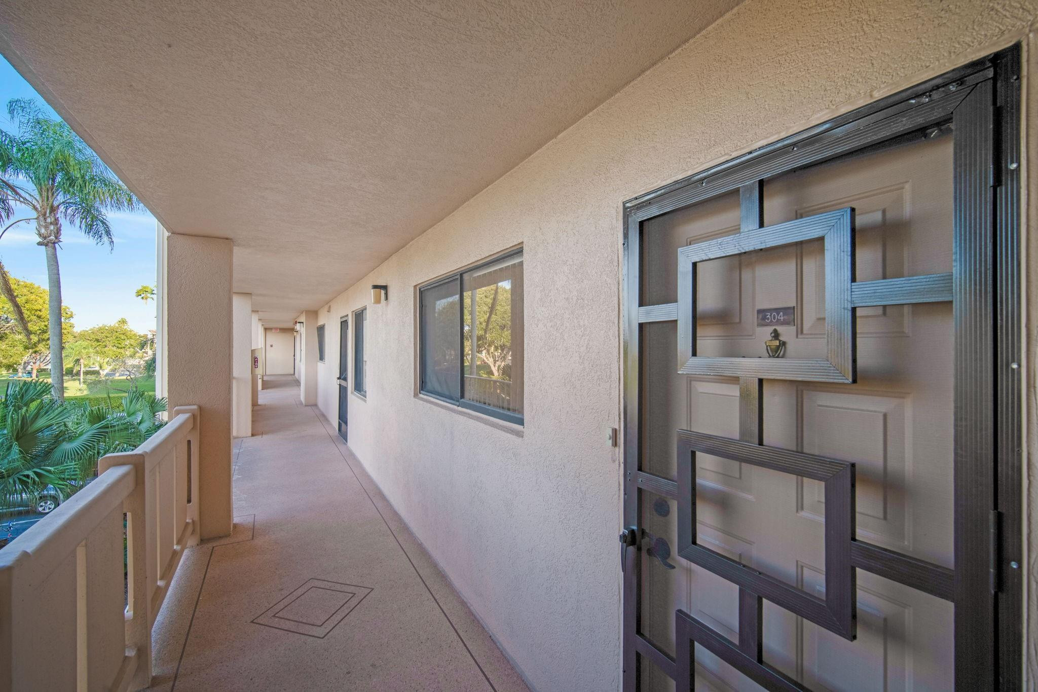 HUNTINGTON LAKES - Residential