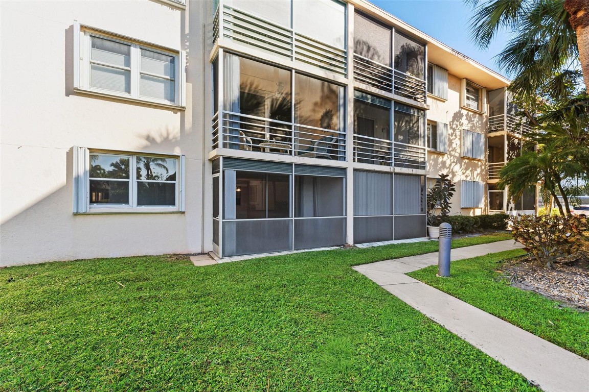 Lighthouse Point Plaza Co - Residential