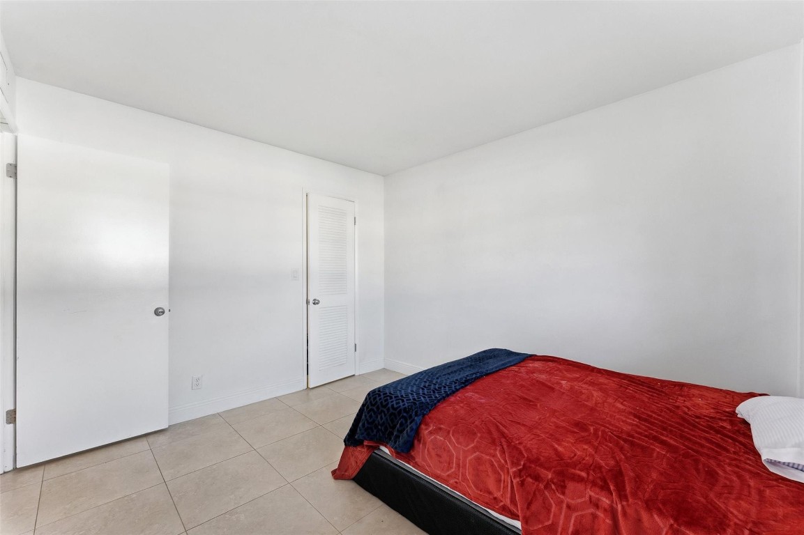 Lighthouse Point Plaza Co - Residential