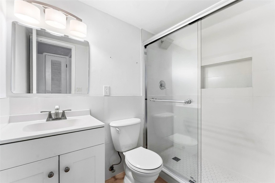 Lighthouse Point Plaza Co - Residential