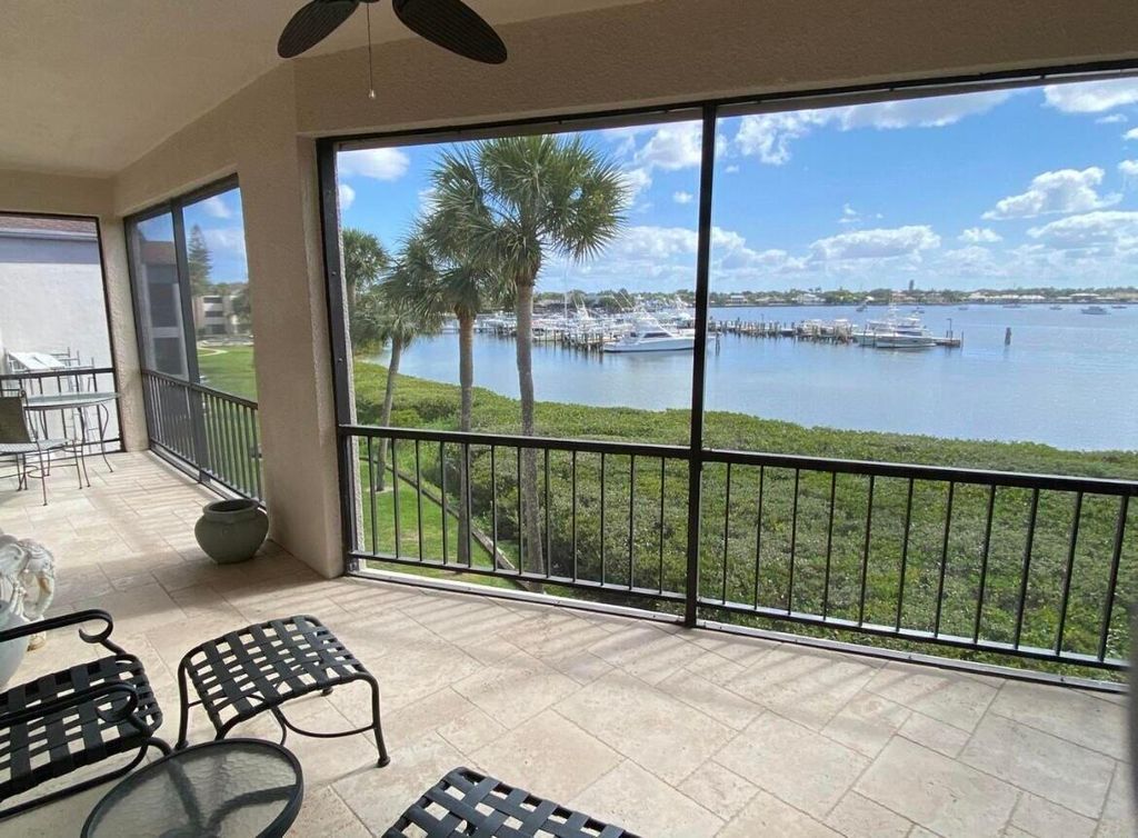 Photo of 1660 Twelve Oaks Way #304, North Palm Beach, FL 33408 (MLS # R10809429)